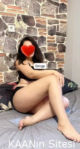 Harika Göğüslü Escort